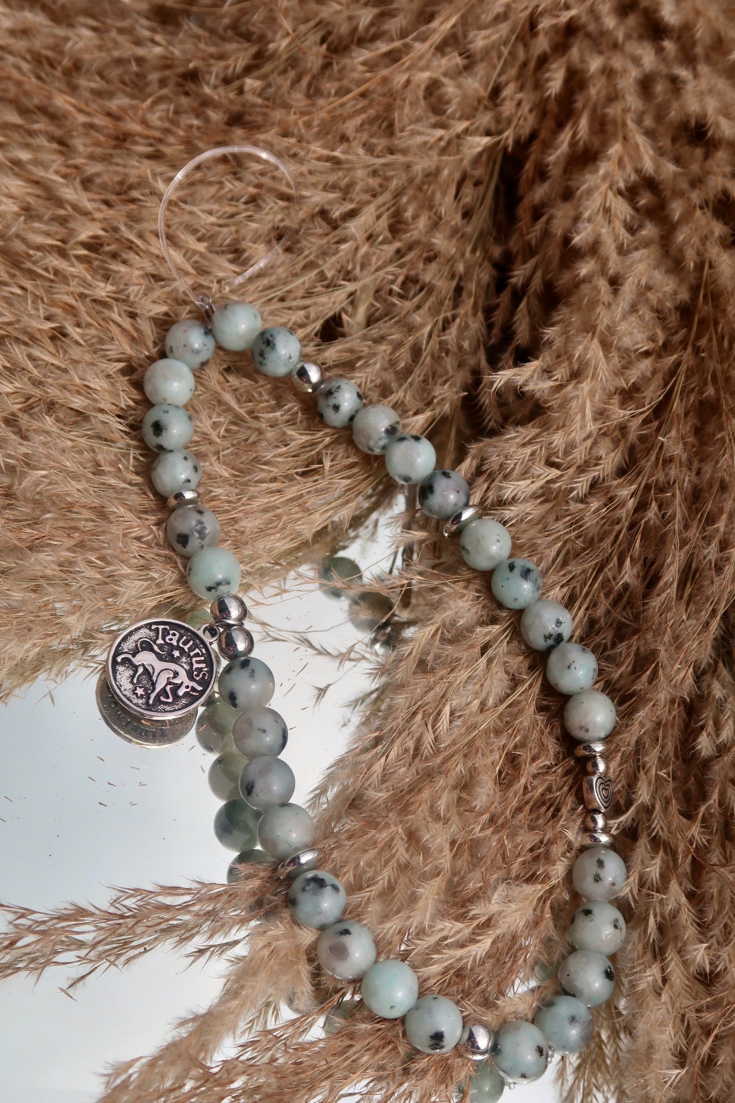 WHATS YOUR SIGN? TAURUS + KIWI JASPER PHONE CHARM